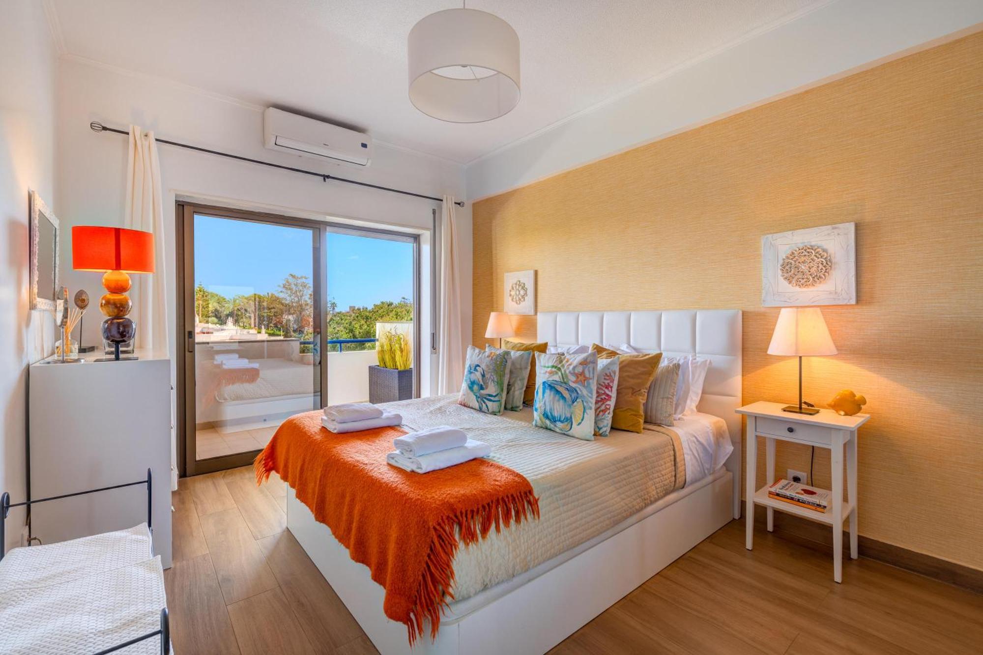 Apartamento Gomes -Free Airco, Wiffi & Swimming Pool- By Bedzy Porches  Exterior photo