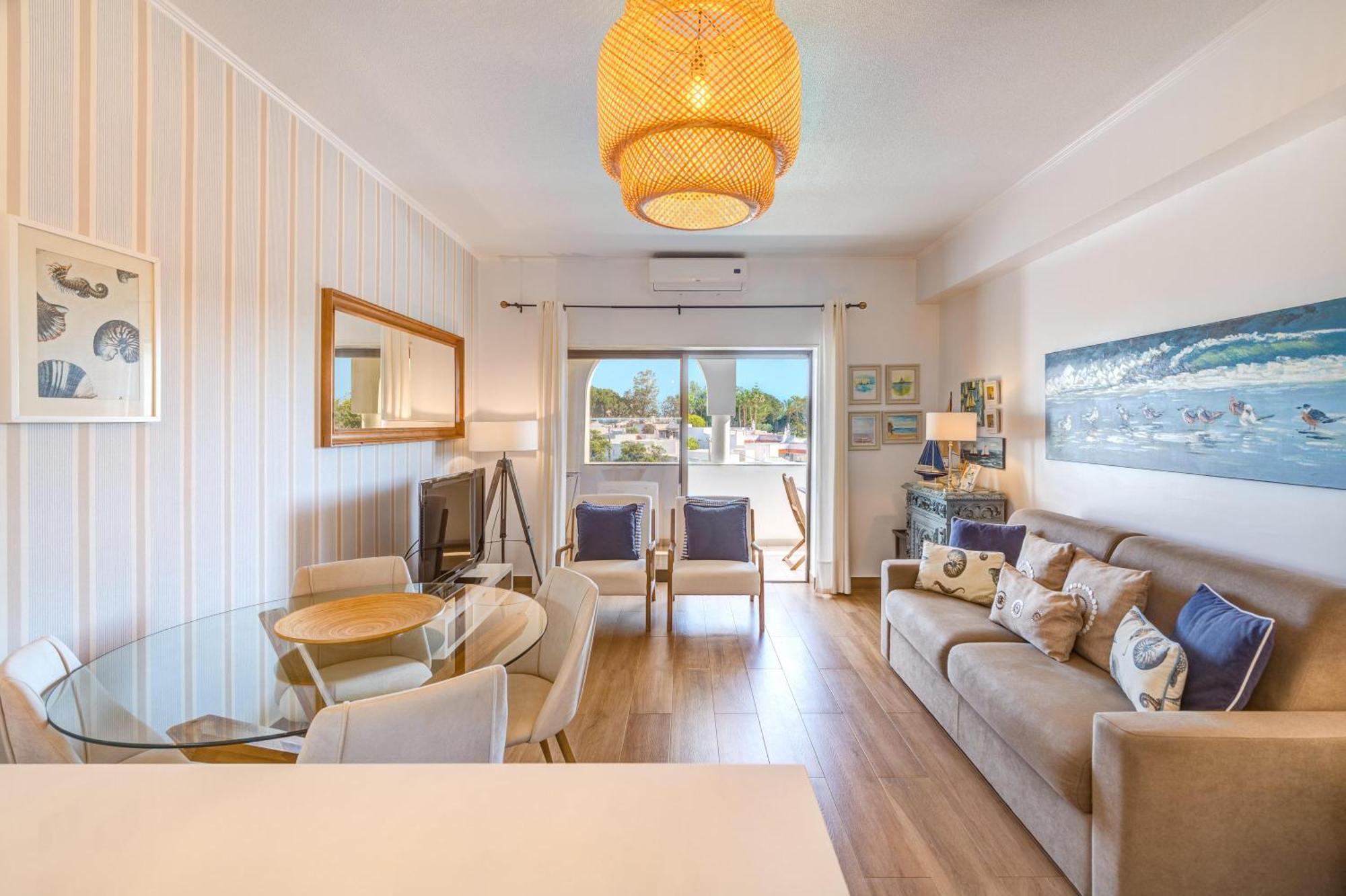 Apartamento Gomes -Free Airco, Wiffi & Swimming Pool- By Bedzy Porches  Exterior photo